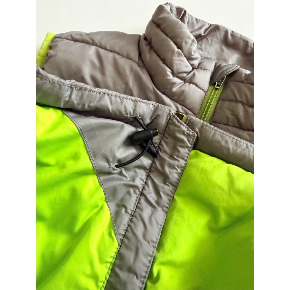 Patagonia Boys' Large Down Sweater Vest - Gray & Green - Picture 7 of 8